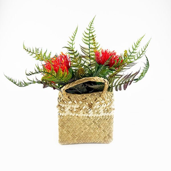 NZ Pohutukawa and Fern Table Decoration - ShopNZ